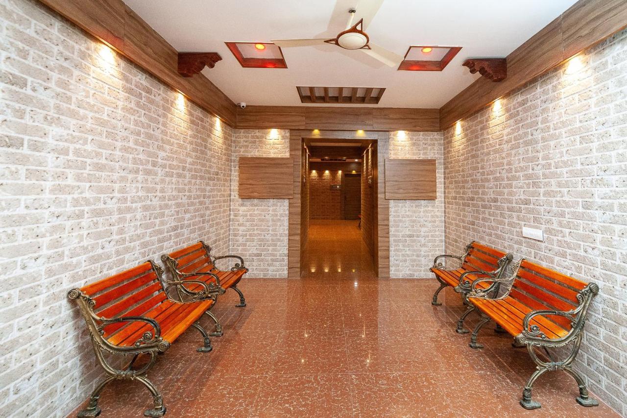 Oyo 29859 Rds Guest House Ambur Εξωτερικό φωτογραφία